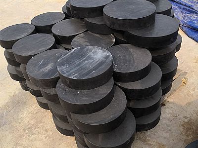 临潼区板式橡胶支座由若干层橡胶片与薄钢板经加压硫化